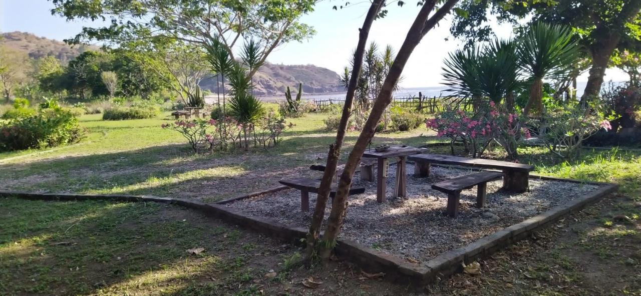 Supersuck Hotel Maluk المظهر الخارجي الصورة